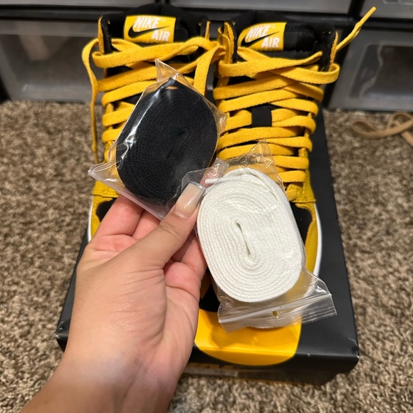 Air Jordan 1 Retro High OG GS ‘pollen’ - Picture 4 of 5